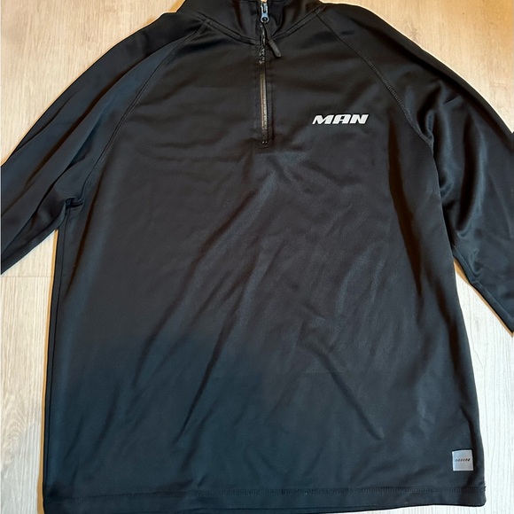 Black boohooMAN Active Fit 1/4 Zip Top, Size Large - Gym Style & Functionality - Picture 4 of 16